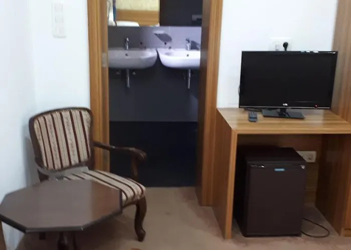 Bed & Breakfast Alem 3*